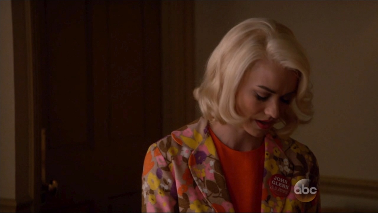 TAWC_1x06_IntheBlind_0158.jpg
