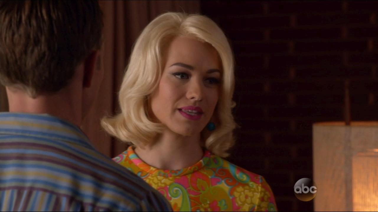 TAWC_1x06_IntheBlind_0263.jpg